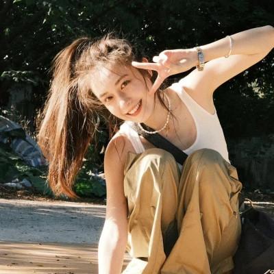 神仙颜值高清唯美的女生头像