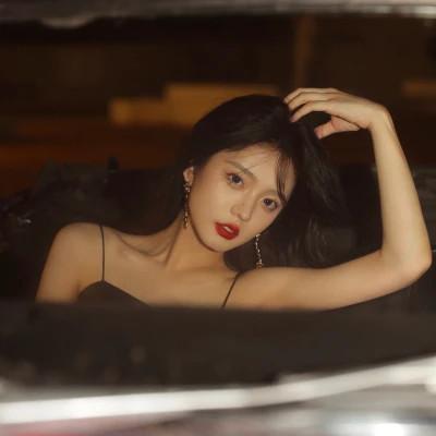 神仙颜值高清唯美的女生头像