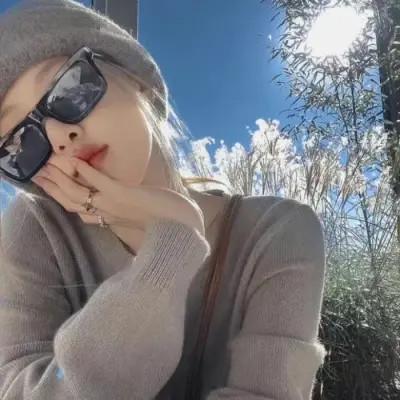 94张高质量风格女头ins
