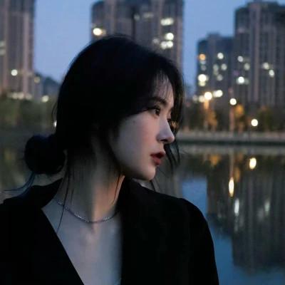 清新美女闺蜜头像单人