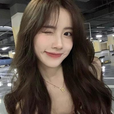 女生青春感十足的头像图片60张