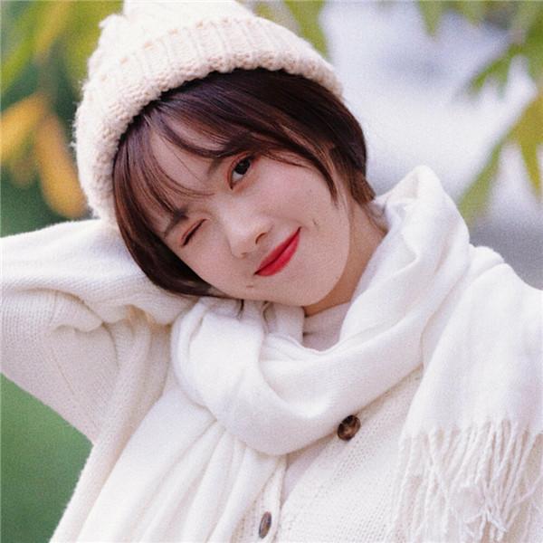 深秋干净唯美清纯女生头像图片