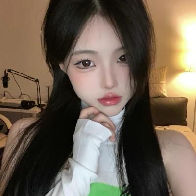 女生青春感十足的头像图片60张