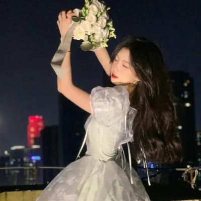 女生青春感十足的头像图片60张