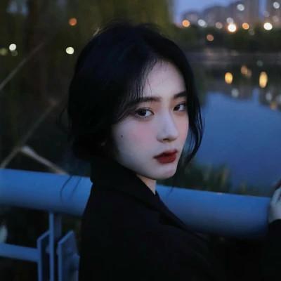 清新美女闺蜜头像单人