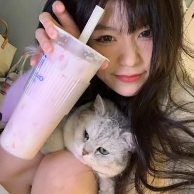 女生青春感十足的头像图片60张