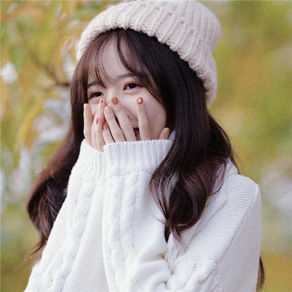 深秋干净唯美清纯女生头像图片