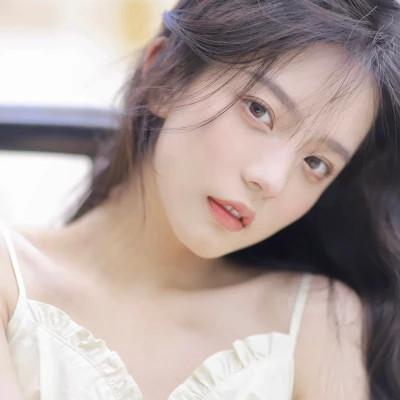 清新美女闺蜜头像单人