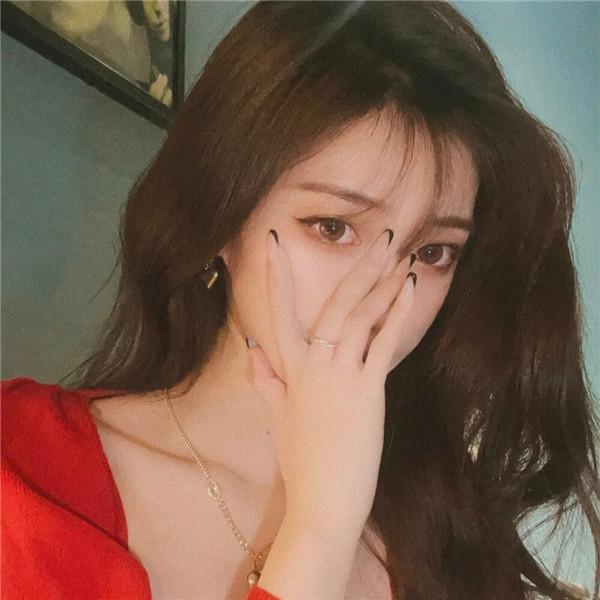 红色主题头像女生 高清有意境的红色唯美图片女生头像
