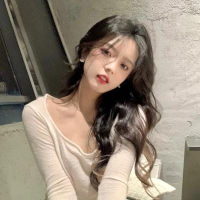 清新美女闺蜜头像单人