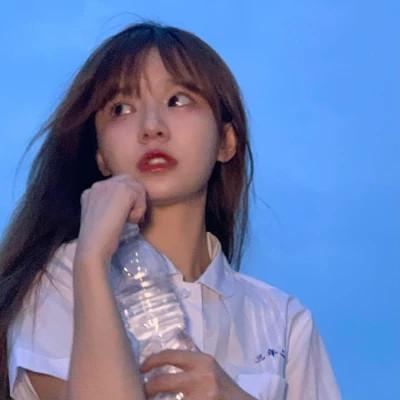 清新美女闺蜜头像单人