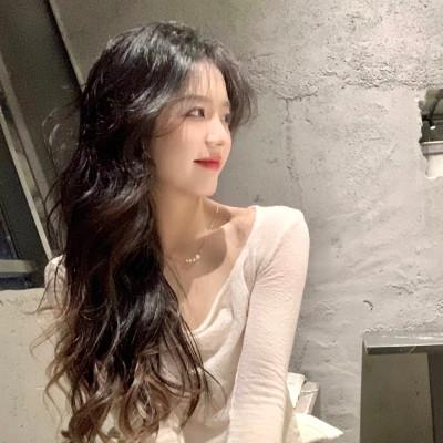 清新美女闺蜜头像单人