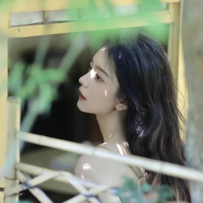 清新美女闺蜜头像单人