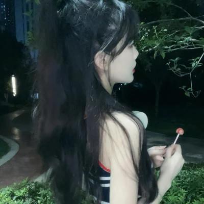 女生青春感十足的头像图片60张