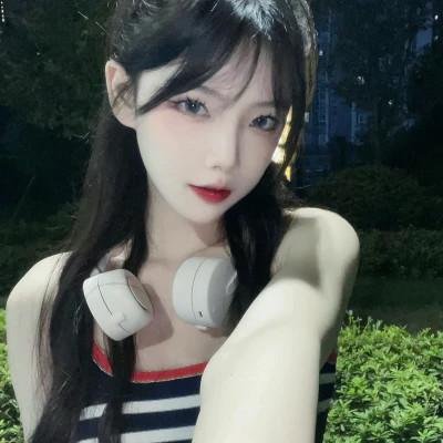 女生青春感十足的头像图片60张
