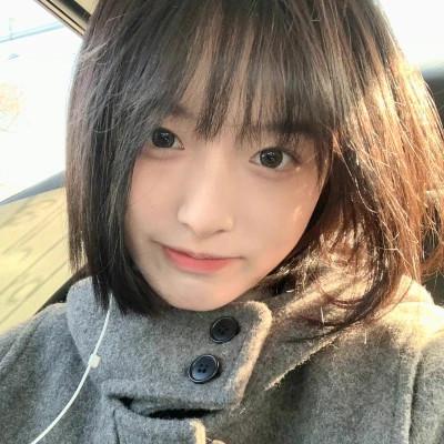 女生青春感十足的头像图片60张