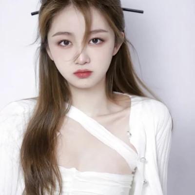 适合女孩子用的干净温柔的头像74张