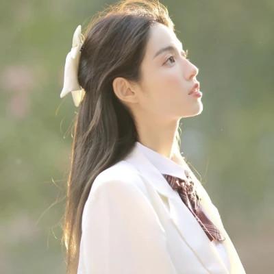 适合女孩子用的干净温柔的头像74张