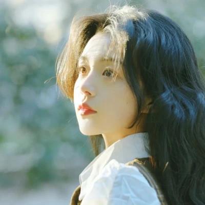 适合女孩子用的干净温柔的头像74张