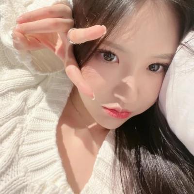 女生图片超级稀有头像40张