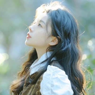 适合女孩子用的干净温柔的头像74张