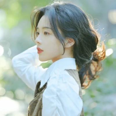适合女孩子用的干净温柔的头像74张