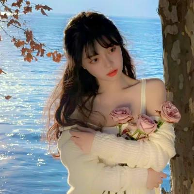 精选美女头像集锦，养眼又吸睛！