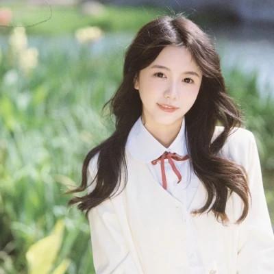 适合女孩子用的干净温柔的头像74张