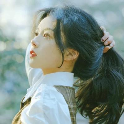 适合女孩子用的干净温柔的头像74张