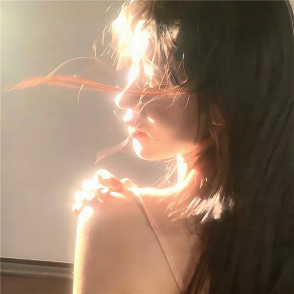 不露脸性感女生头像 风情万种迷人不露头的唯美女头图片