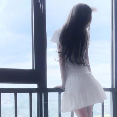 不露脸身材好的气质美女头像73张