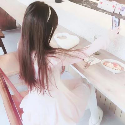 不露脸身材好的气质美女头像73张