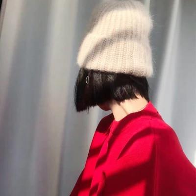 戴帽子女生头像图片大全