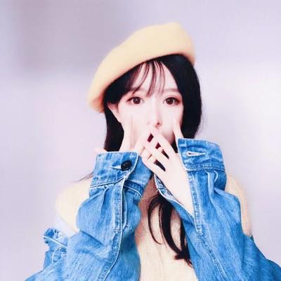 戴帽子女生头像图片大全