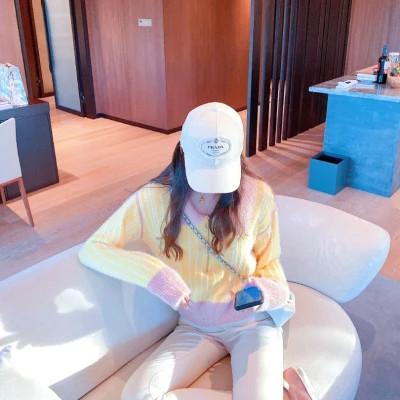 戴帽子女生头像图片大全