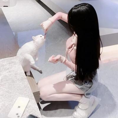 不露脸身材好的气质美女头像73张