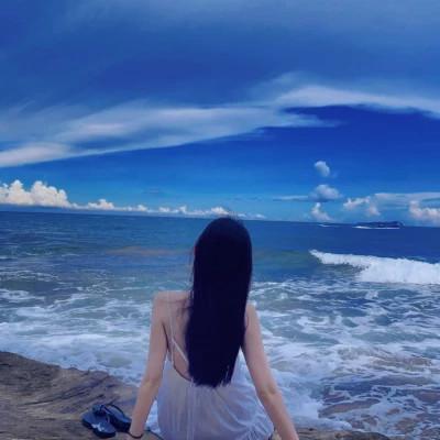 60张最火漂亮背影女生头像图片