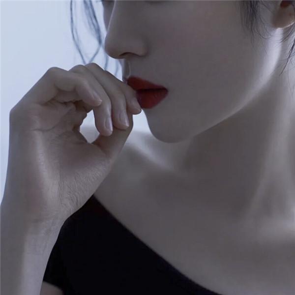 不露脸性感女生头像 风情万种迷人不露头的唯美女头图片