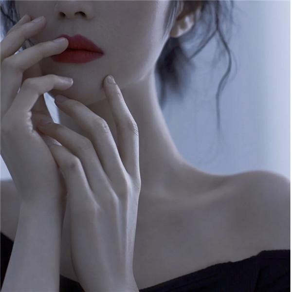 不露脸性感女生头像 风情万种迷人不露头的唯美女头图片