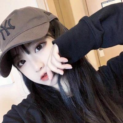 戴帽子女生头像图片大全