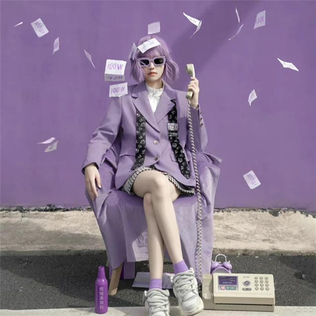 高级小众紫色搞怪女生头像图片