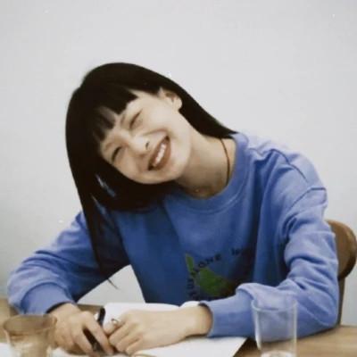 胶片质感女头青春高清48张