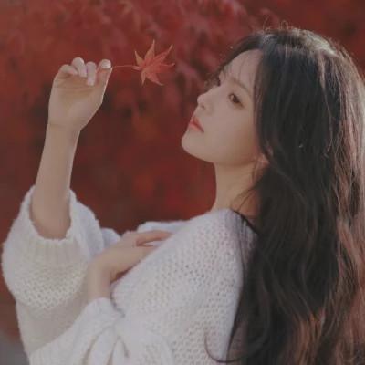 高级感头像女复古文艺图片40张