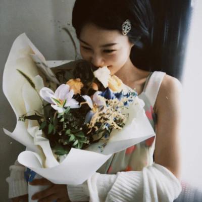 胶片风格头像女高清32张