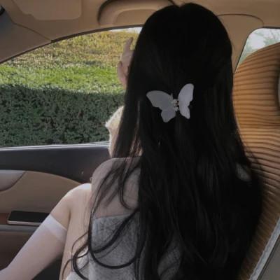车内背影女生头像图片