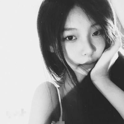 高级头像女氛围感黑白97张