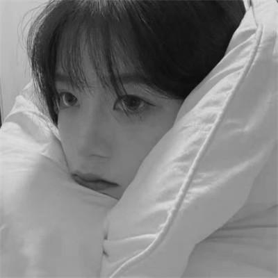 高级头像女氛围感黑白97张