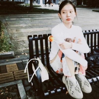 胶片高级感女头高清32张