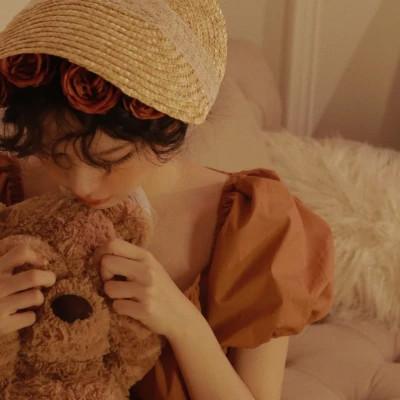 高级感头像女复古文艺图片40张