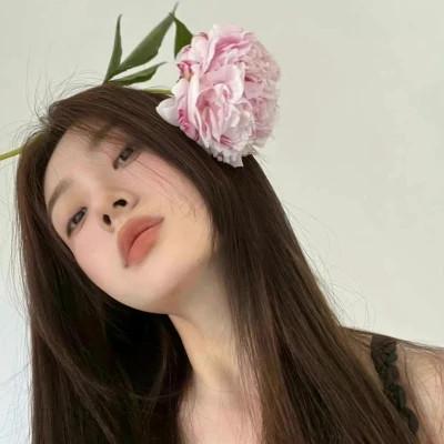 非主流头像女头 清晰好看的非主流美女头像女生图片